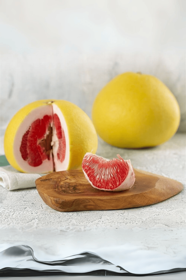 Tüplü İri Meyveli Ağaç Kavunu Şadok Pomelo Fidanı